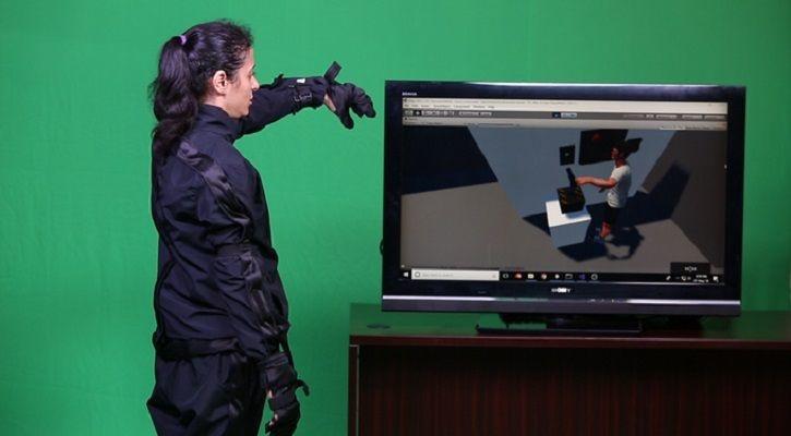 HoloSuit : la première veste VR “fabriquée en Inde” utilisée pour la formation des chirurgiens et des employés d&rsquo;usine !