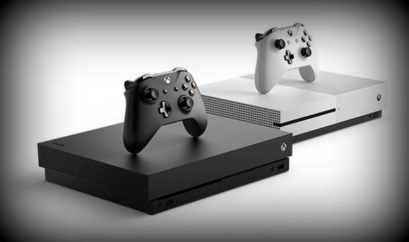 Xbox Scarlett noir et blanc