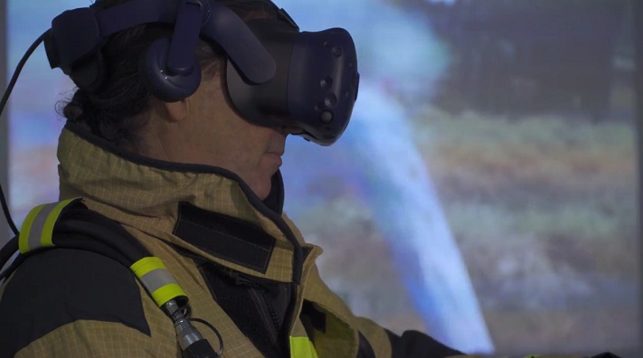 Les pompiers du Queensland adoptent la réalité virtuelle pour former leurs nouvelles recrues