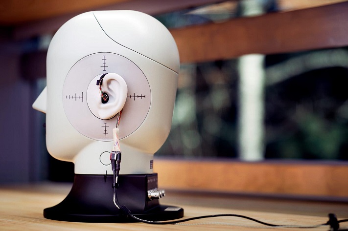 Le prototype audio du Facebook Reality Labs Research In-Ear Monitors (IEM).