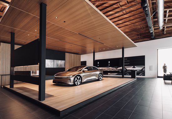 Stratégie de Lucid pour une voiture de 169 000 dollars : réalité virtuelle immersive